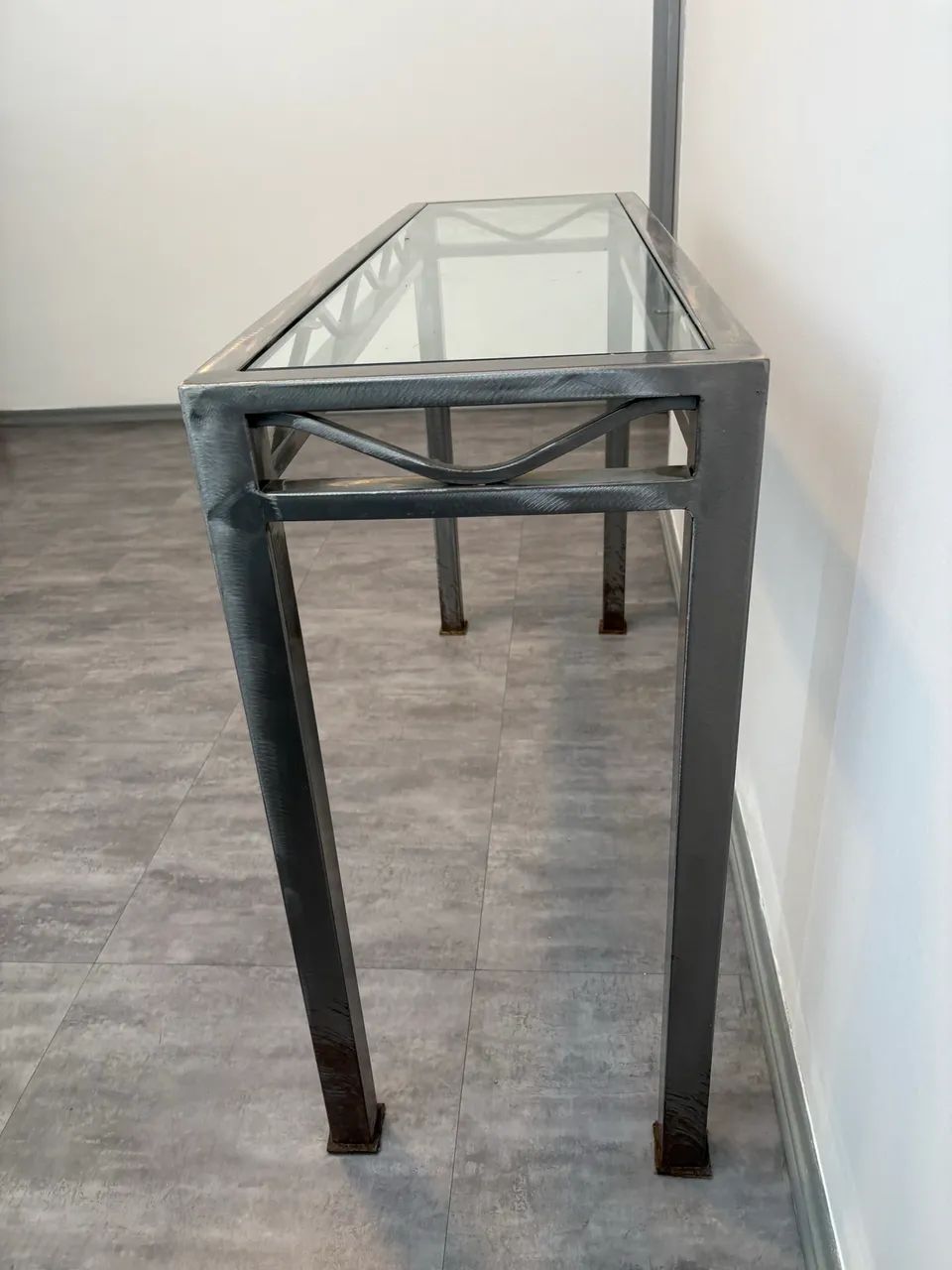 Aparador em ferro com vidro - Foto 2