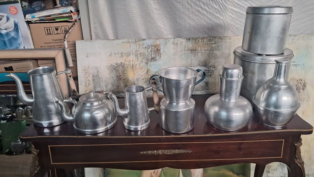 Bules e peças antigas em alumínio para servir ou decorar  - Foto 4