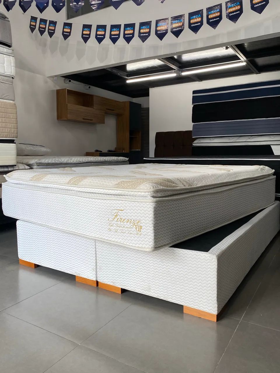 Cama Queen size de luxo , entregamos grátis , super oferta  - Foto 2