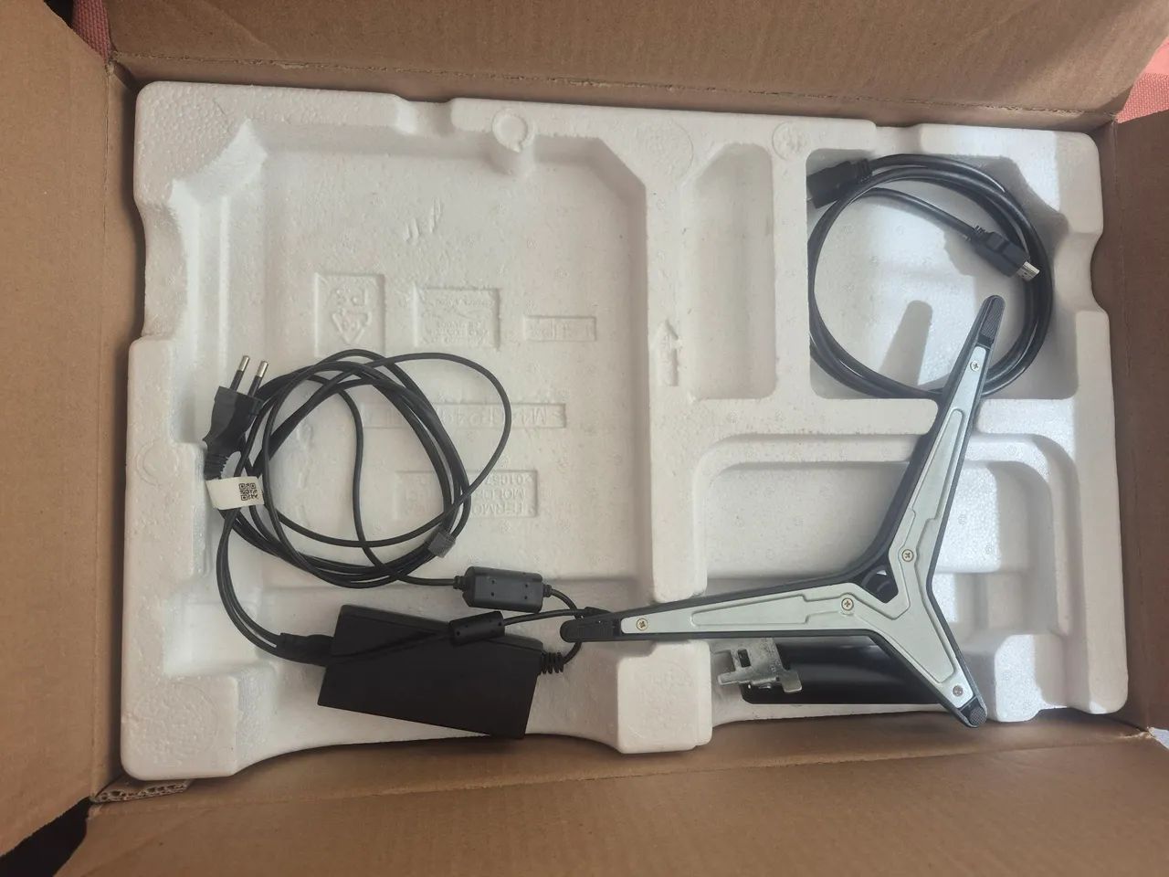 Monitor AOC 22 FullHD Full HD - Foto 3