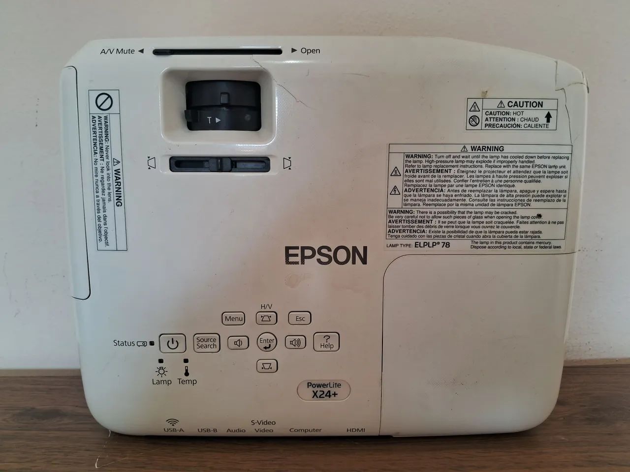 Projetor  Epson  X24  (sem HDMI) - Foto 4