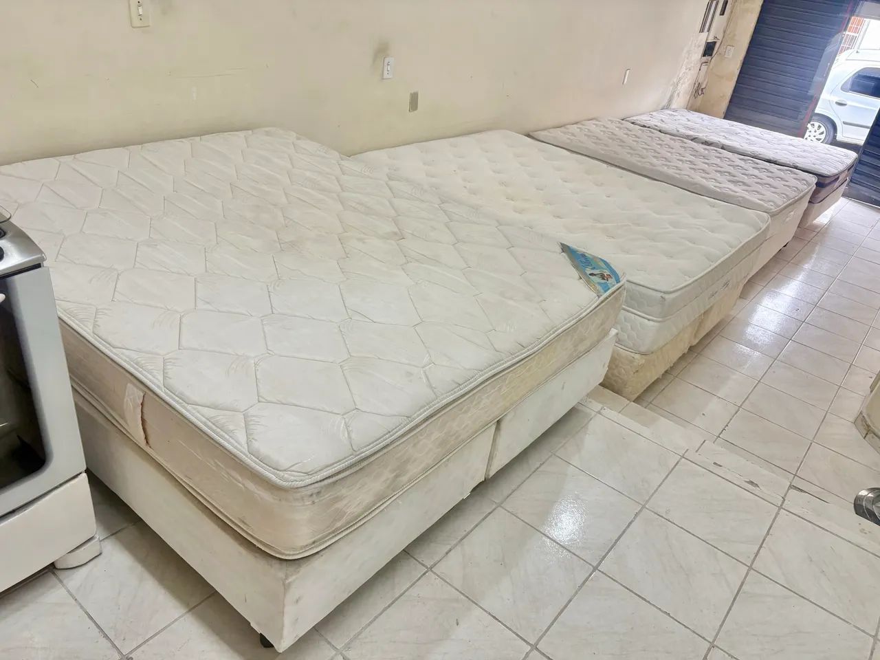 Queen Size Box Bed65204502669571122