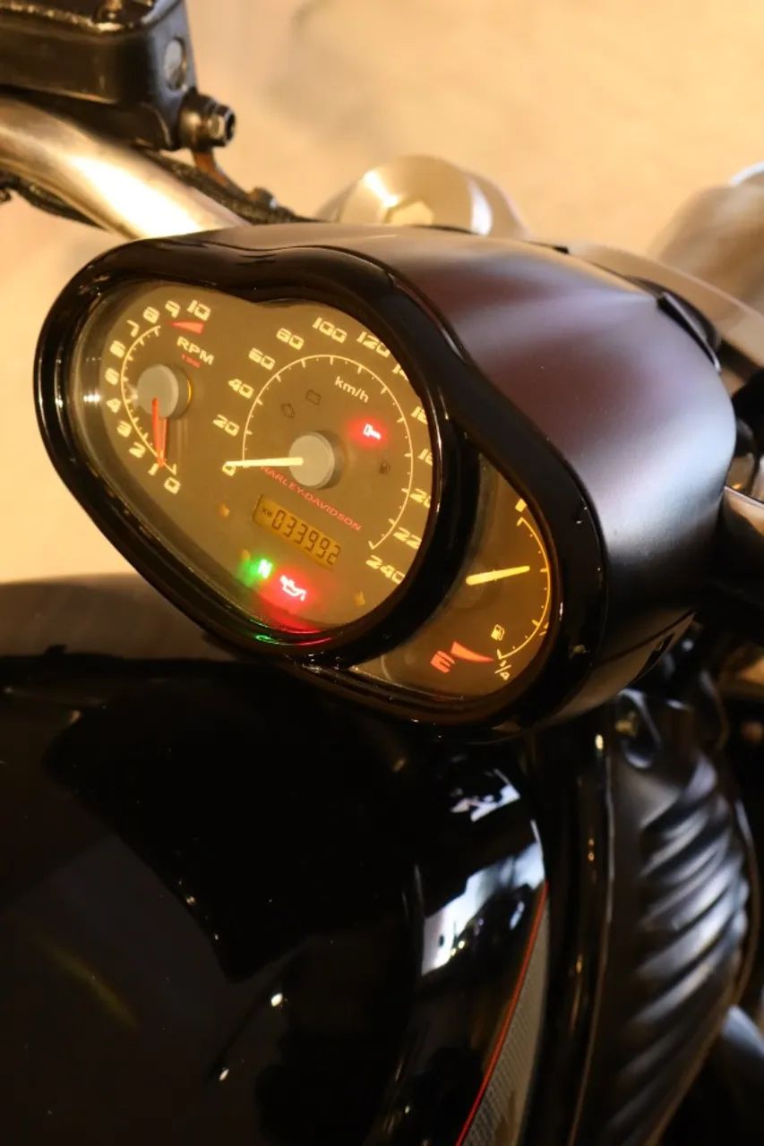 Harley Davidson V-Rod VRSCR  - Foto 4