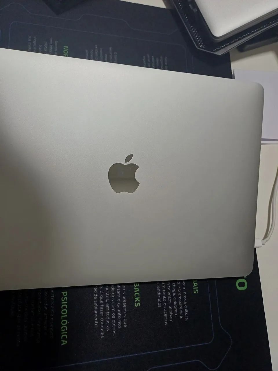 MacBook Pro 2020 - Foto 2