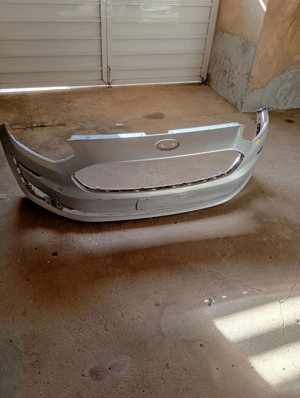 Para choque Ford Ka 2020