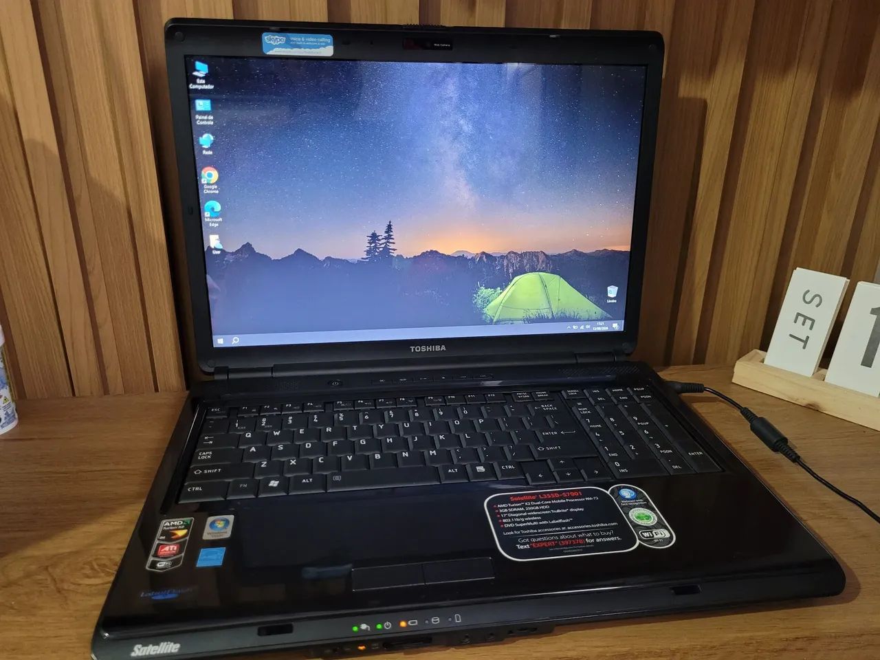 Notebook Toshiba Satellite L355D com tela gigante 17 polegadas