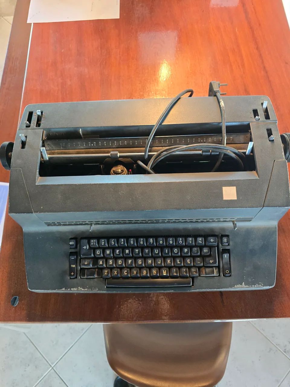 Maquina elétrica  IBM 82C
