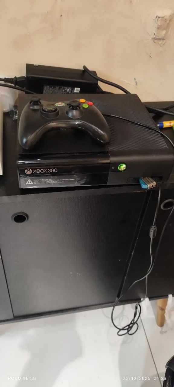 Xbox 360 super slim