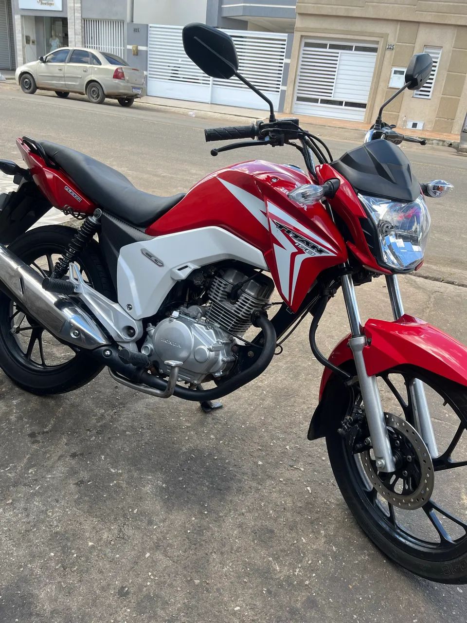 Titan 2015 nada a fazer  - Foto 4