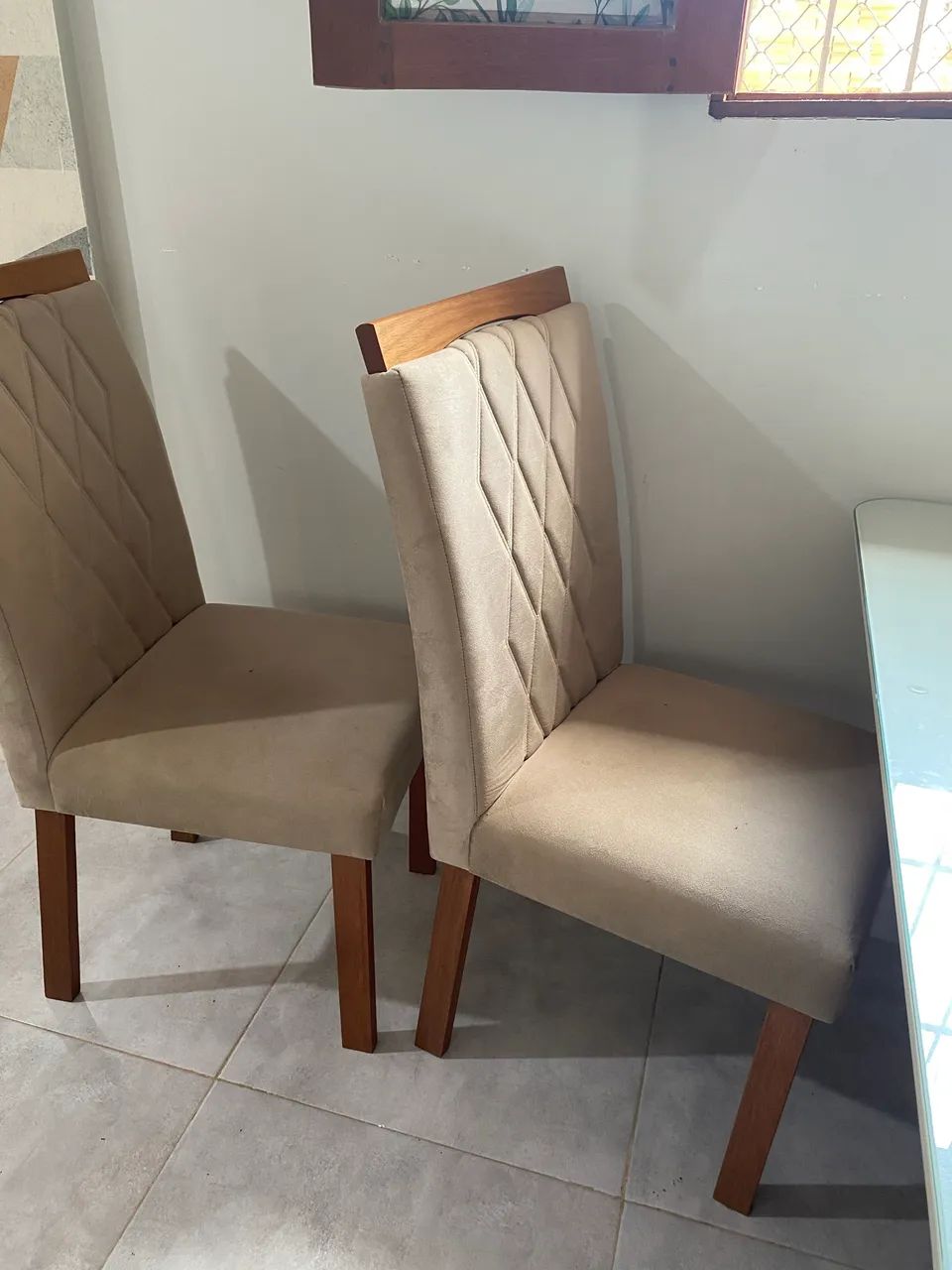 Mesa de jantar 2.10 com 8 cadeiras - Foto 5