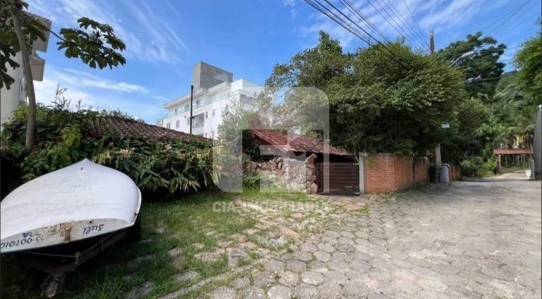 Terreno de 413m2 em Jurerê