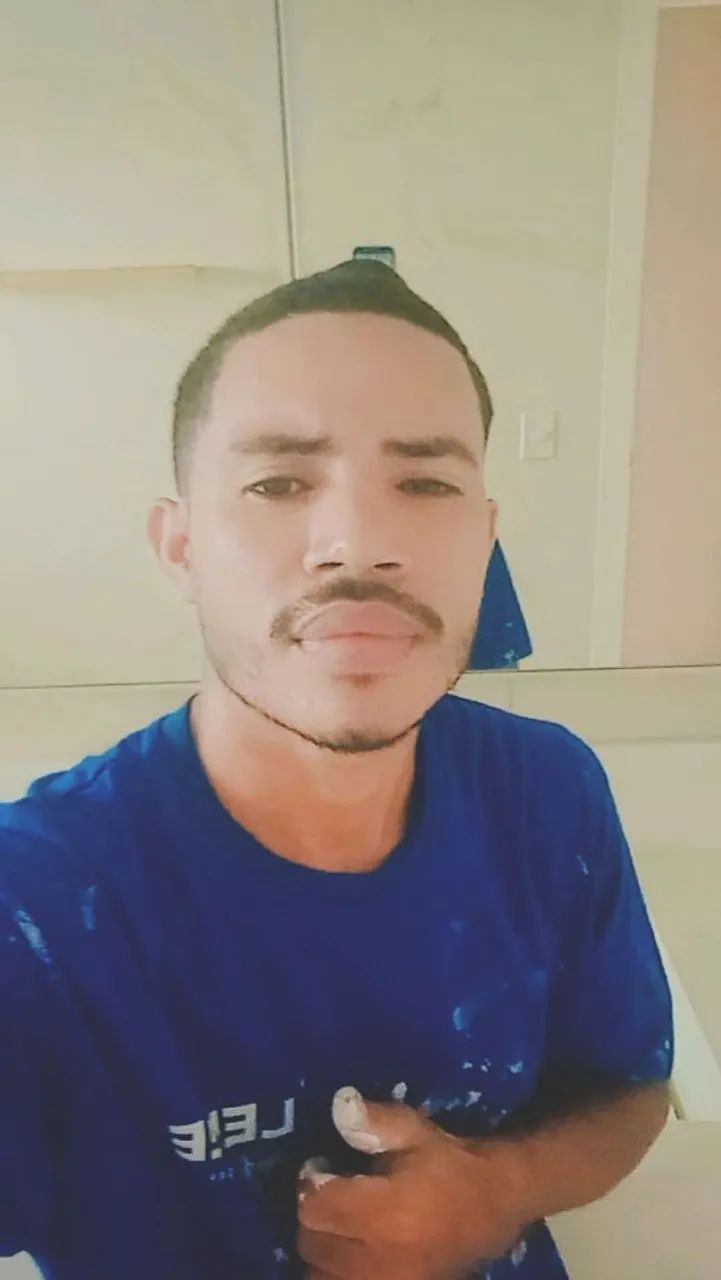 Pintor profissional com acabamento impecável 
