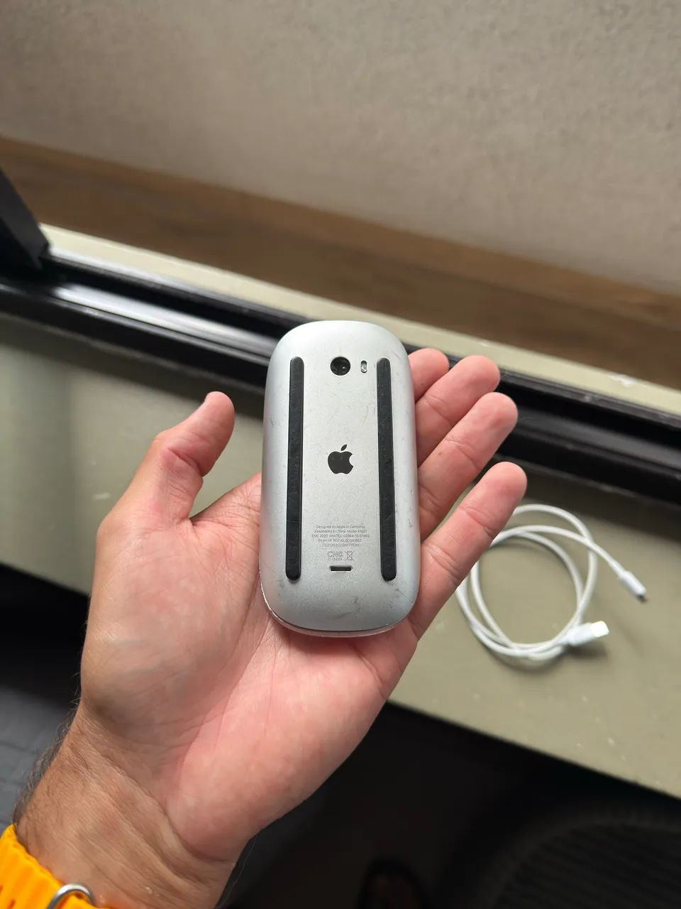 Apple Magic Mouse 2 + Cabo - Foto 3
