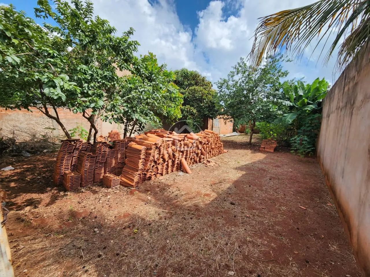 TERRENO PLANO - TODO MURADO - VILA NASSER - Foto 4