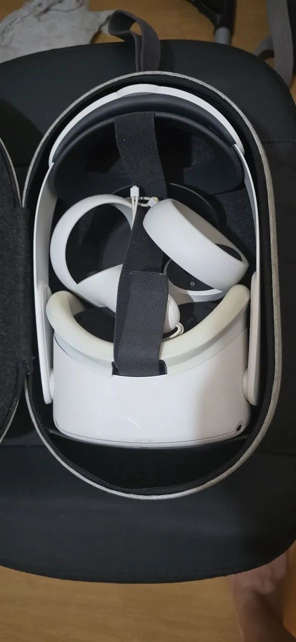 Vendo Oculus Quest 2 - Foto 3