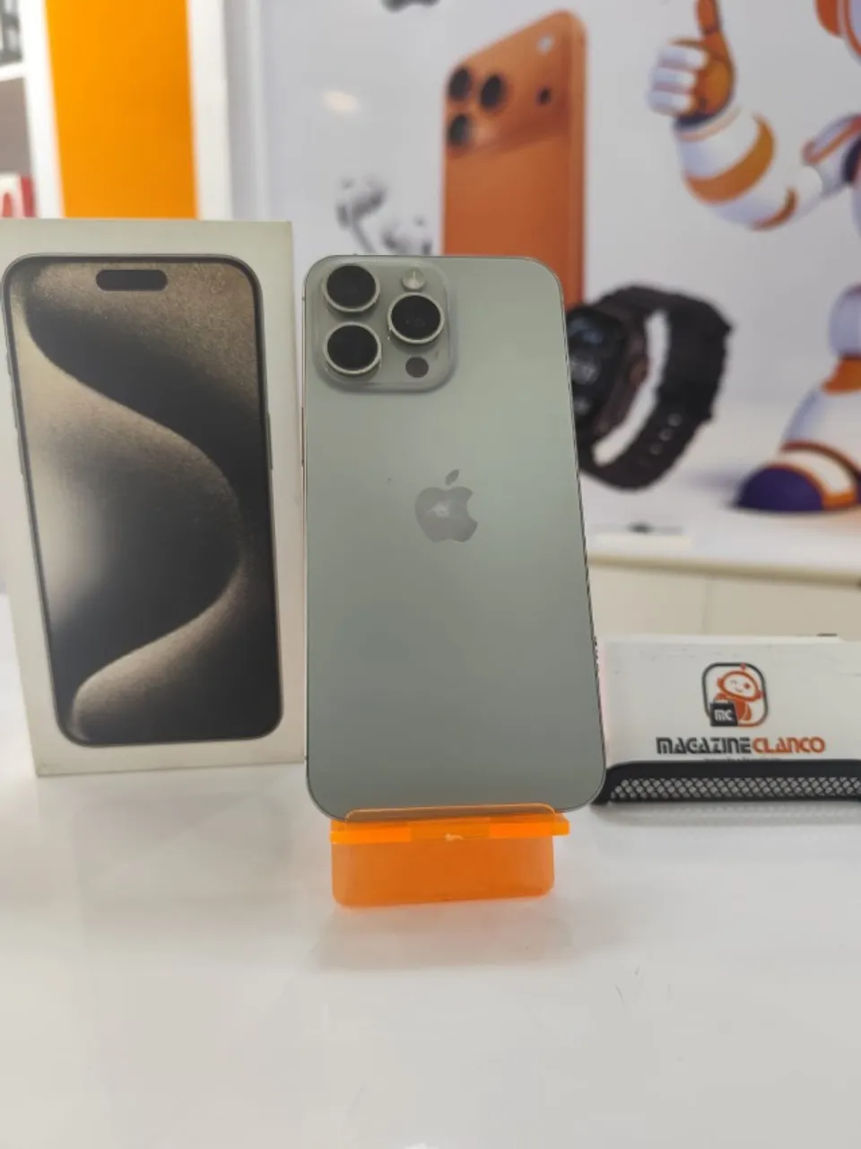 iPhone 15 Pro Max 256GB Natural 81% de bateria - Celulares e