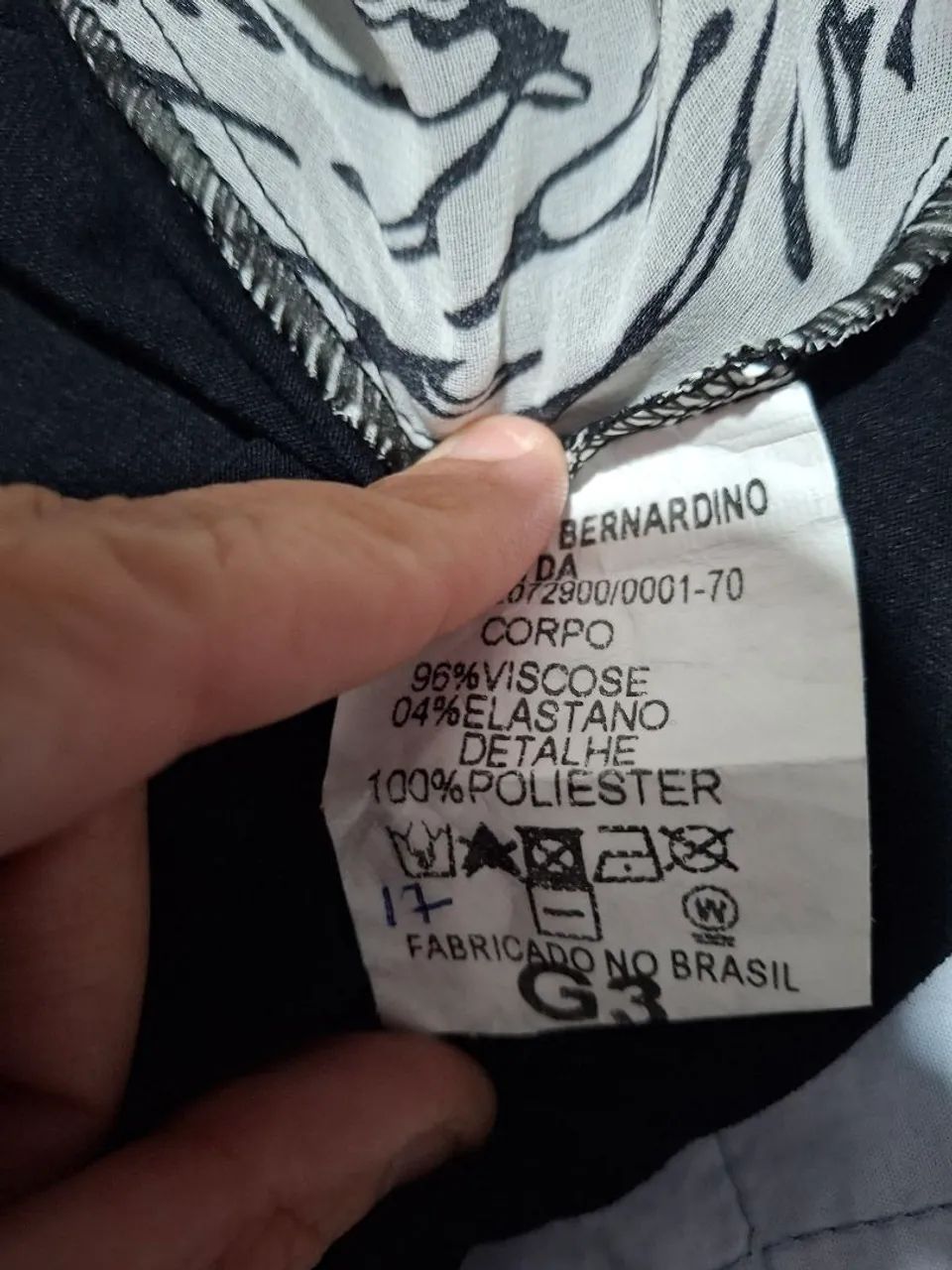 Vendo Blusa Feminina Nova Branca e Preta - Foto 2