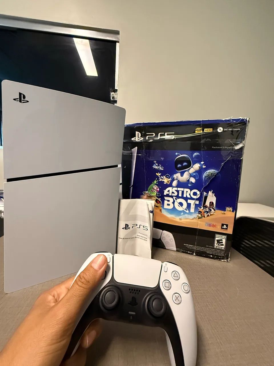 PS5 Slim 1TB Mídia Digital - Foto 3