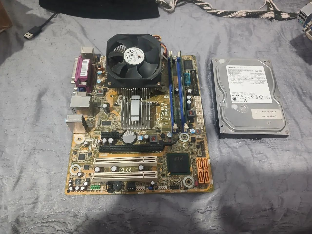 placa-mãe Pegatron IPM41
