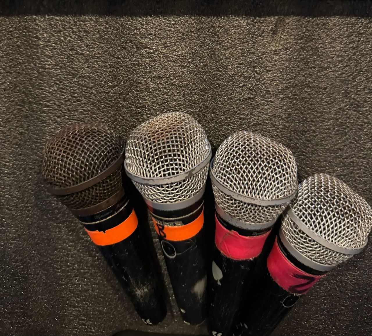 4 microfones Shure  - Foto 2