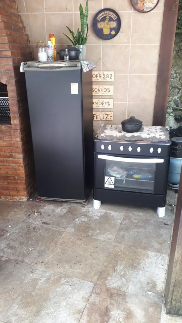 Envelopamento de geladeira e outros