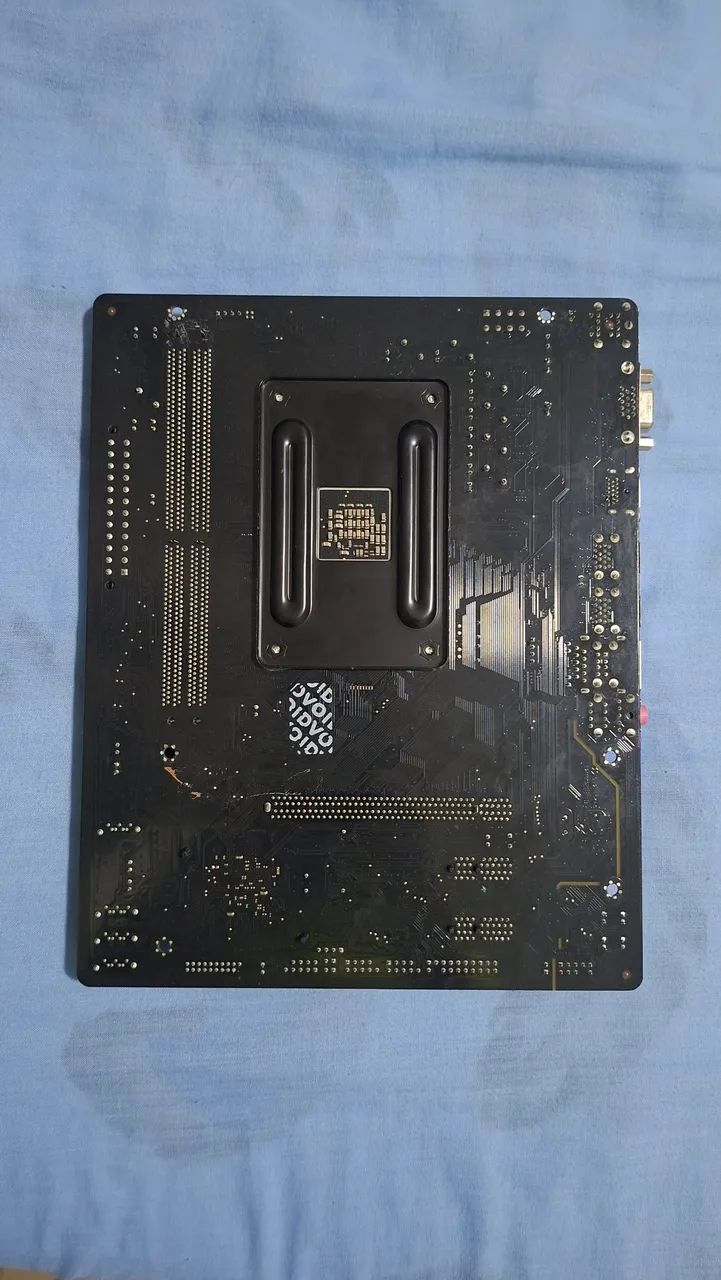 Placa mãe AM4 com defeito - Foto 2