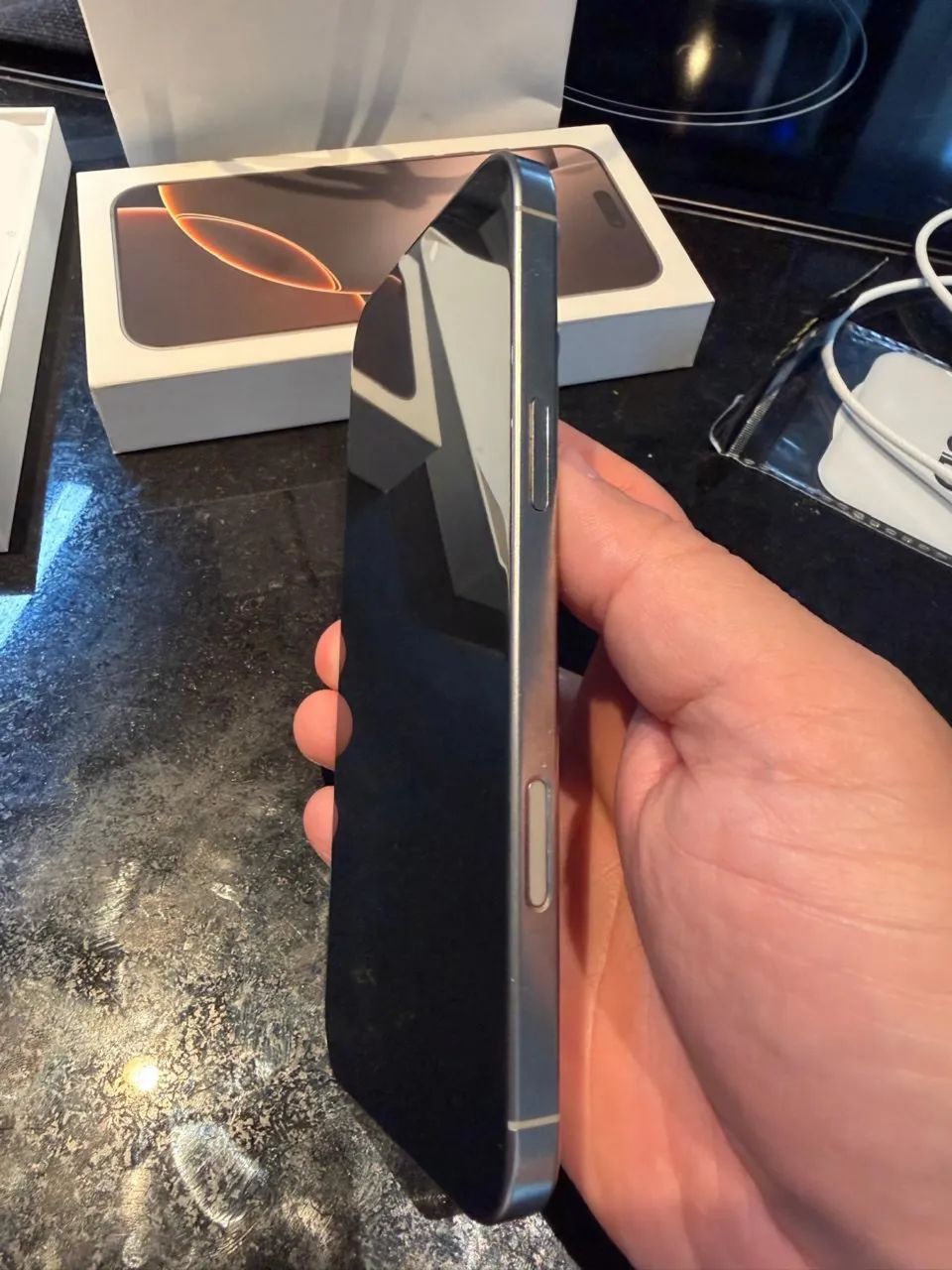 Iphone 16 pro max 256gb titânio natural  - Foto 4