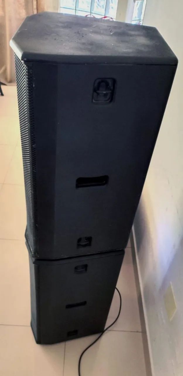 Amplificadora Oneal Ativa. 400w 15 polegadas. Seminova - Foto 4