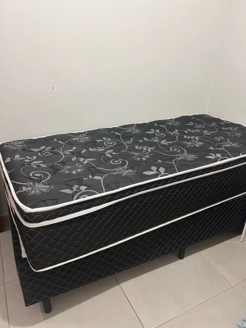 Cama box de solteiro 