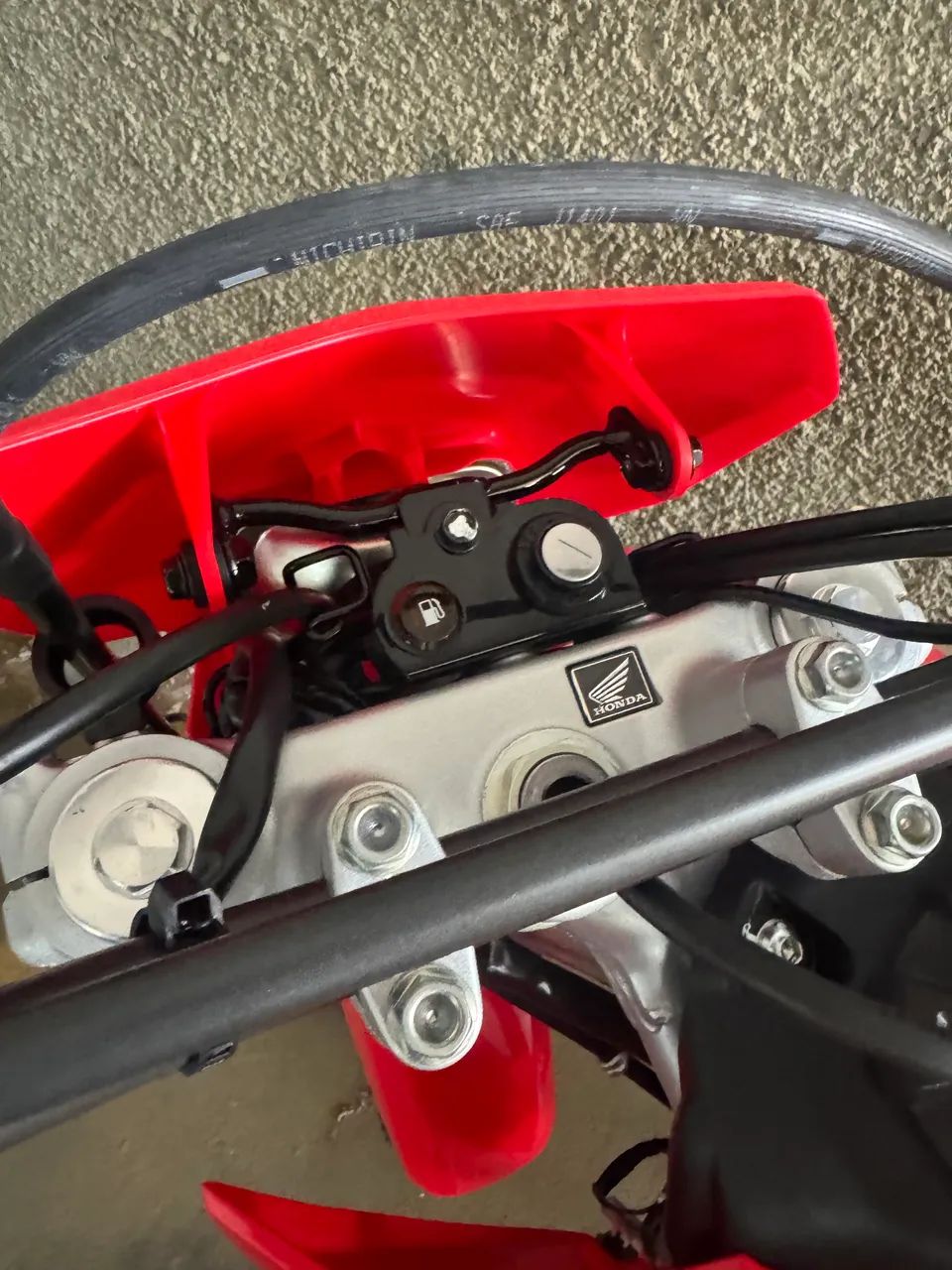 Honda CRF 300F 2026 - Zero Km - Nunca Rodou - Totalmente Original - Foto 3