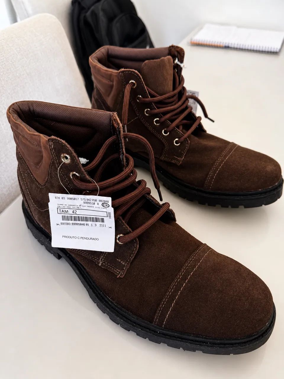 Par de botas masculina: nunca usadas - Foto 2