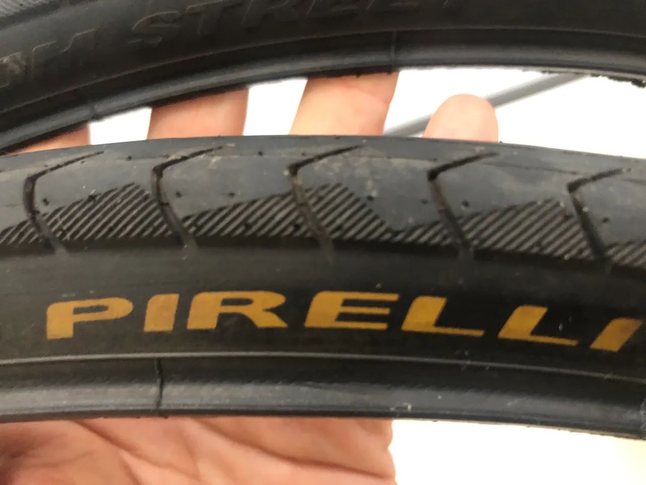 Par de Pneus 29 ou 700 Pirelli Phantom - Foto 2
