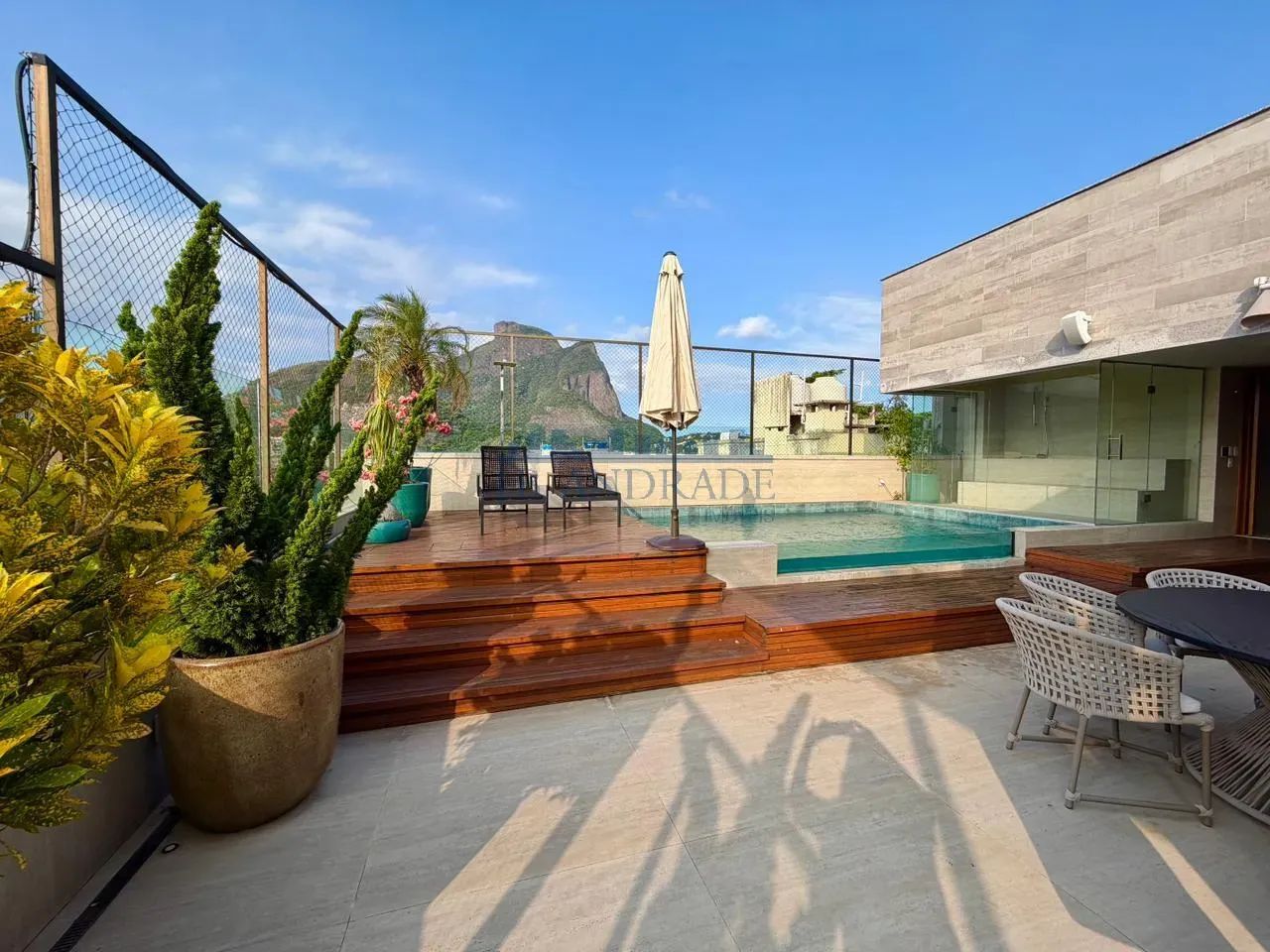 Jardim Oceânico  Cobertura Duplex de Alto Luxo | 4 Suítes | Quadra da Praia | Vista Pedra  - Foto 6