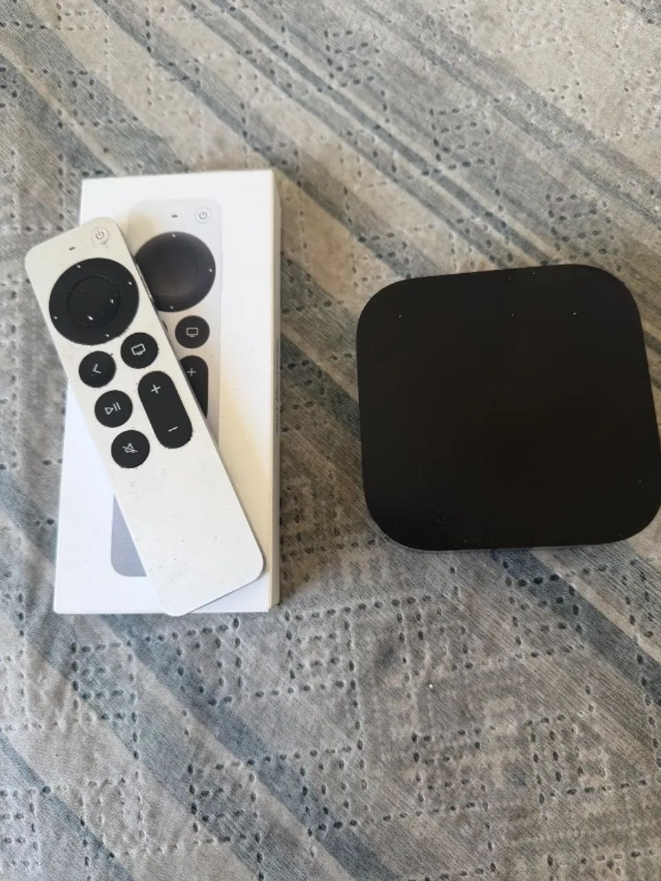Apple TV 4K 3ª Geração 64GB + Caixa e Acessórios - Foto 2