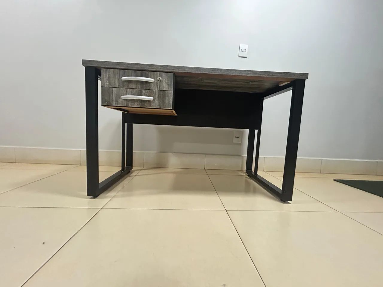 Vende-se mesa para escritório  - Foto 2