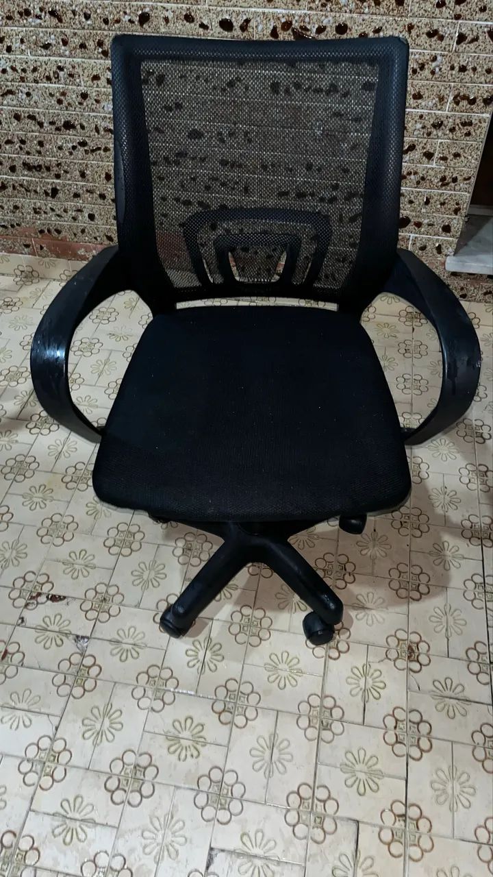 Vendo cadeira de escritório 