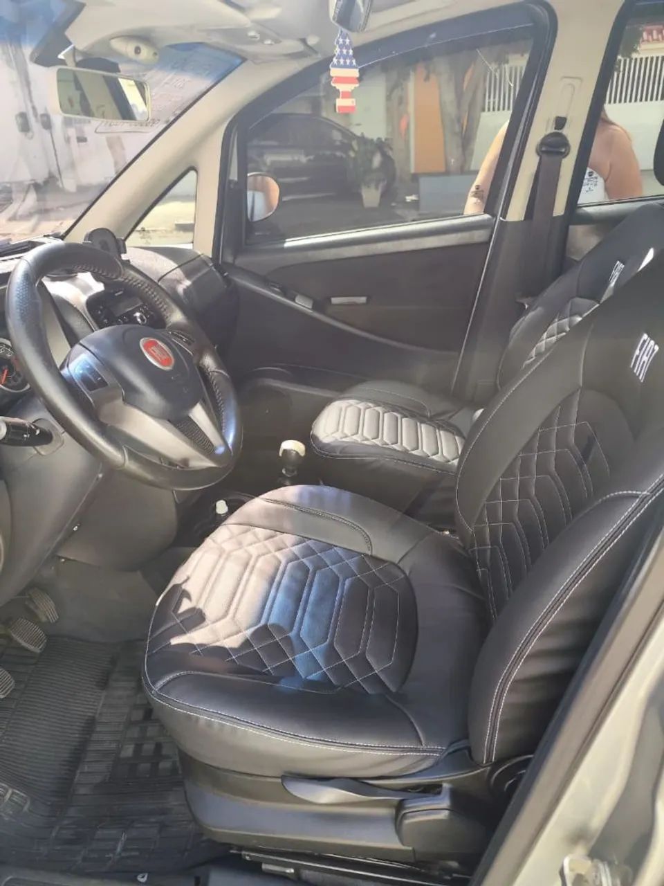 Fiat Idea Attractive 1.4 Fire Flex 8V 5P 2014 - Foto 5
