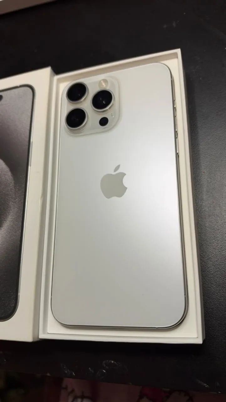 iPhone 15 Pro Max 512GB - Titânio Branco - Impecável  - Foto 2