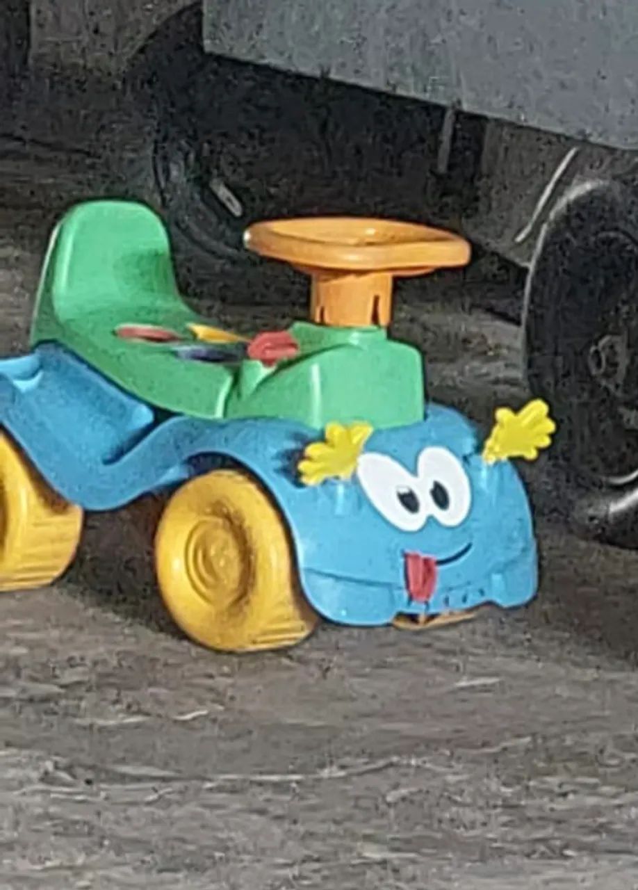 Carrinho de brincar 