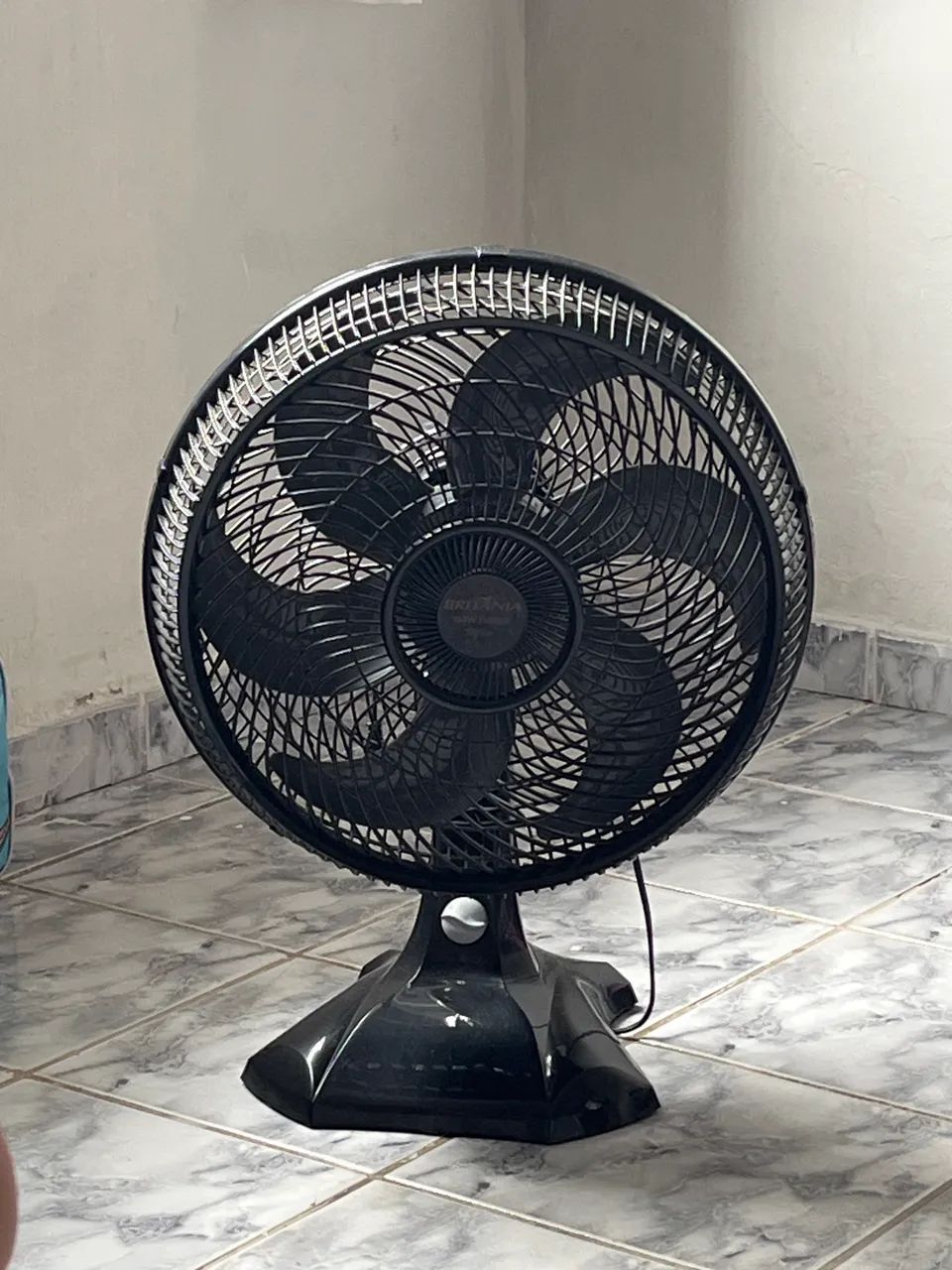 Vende-se ventilador britânia