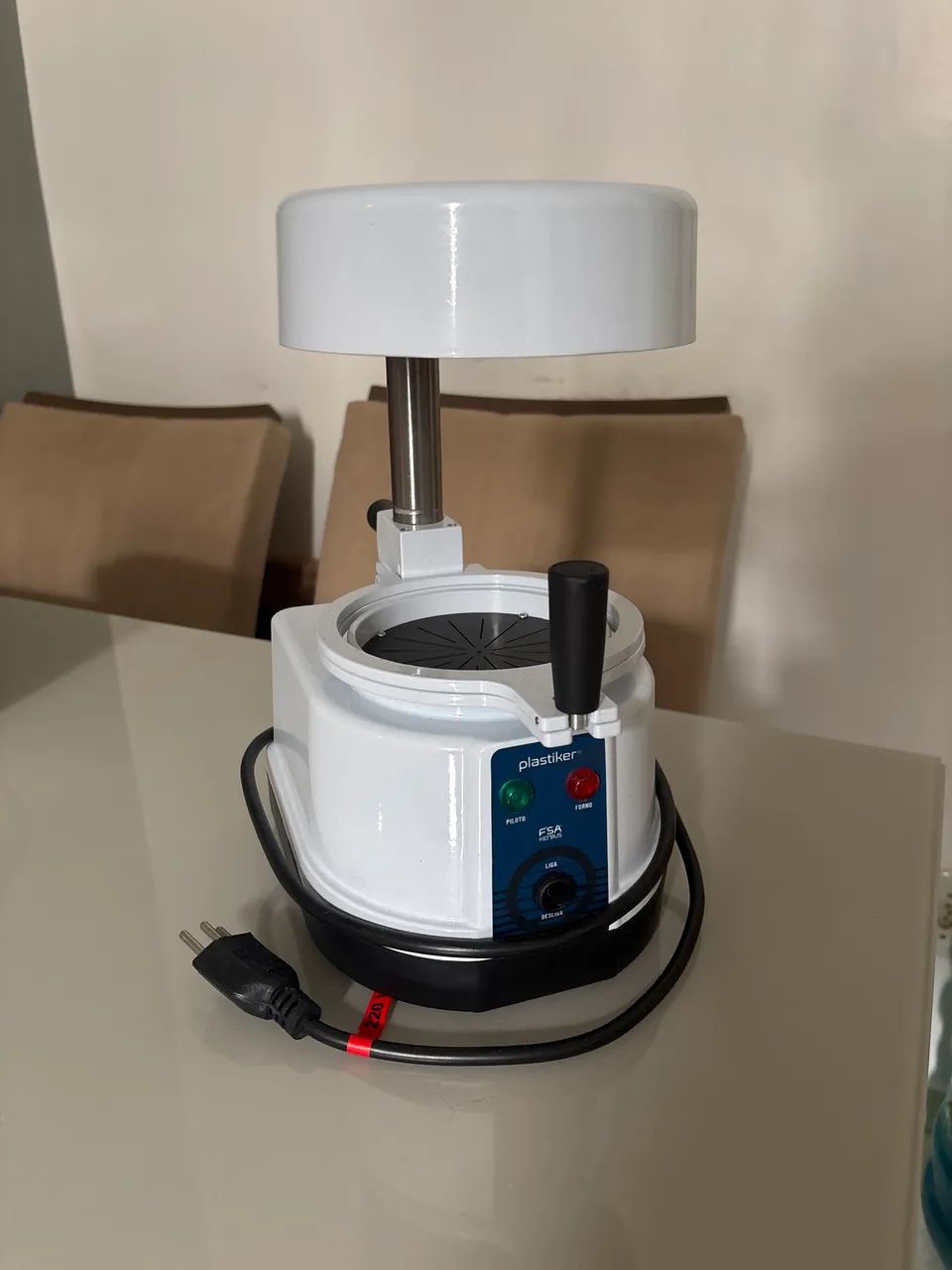 Plastificadora odontológica