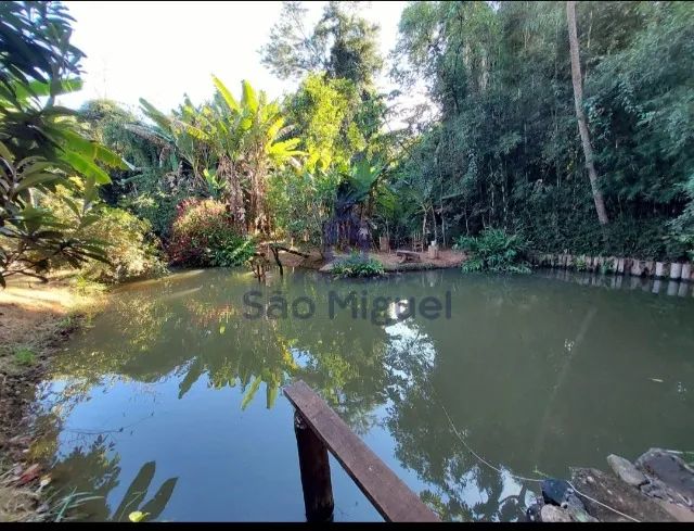 Chácara Com Tanque de Peixes 