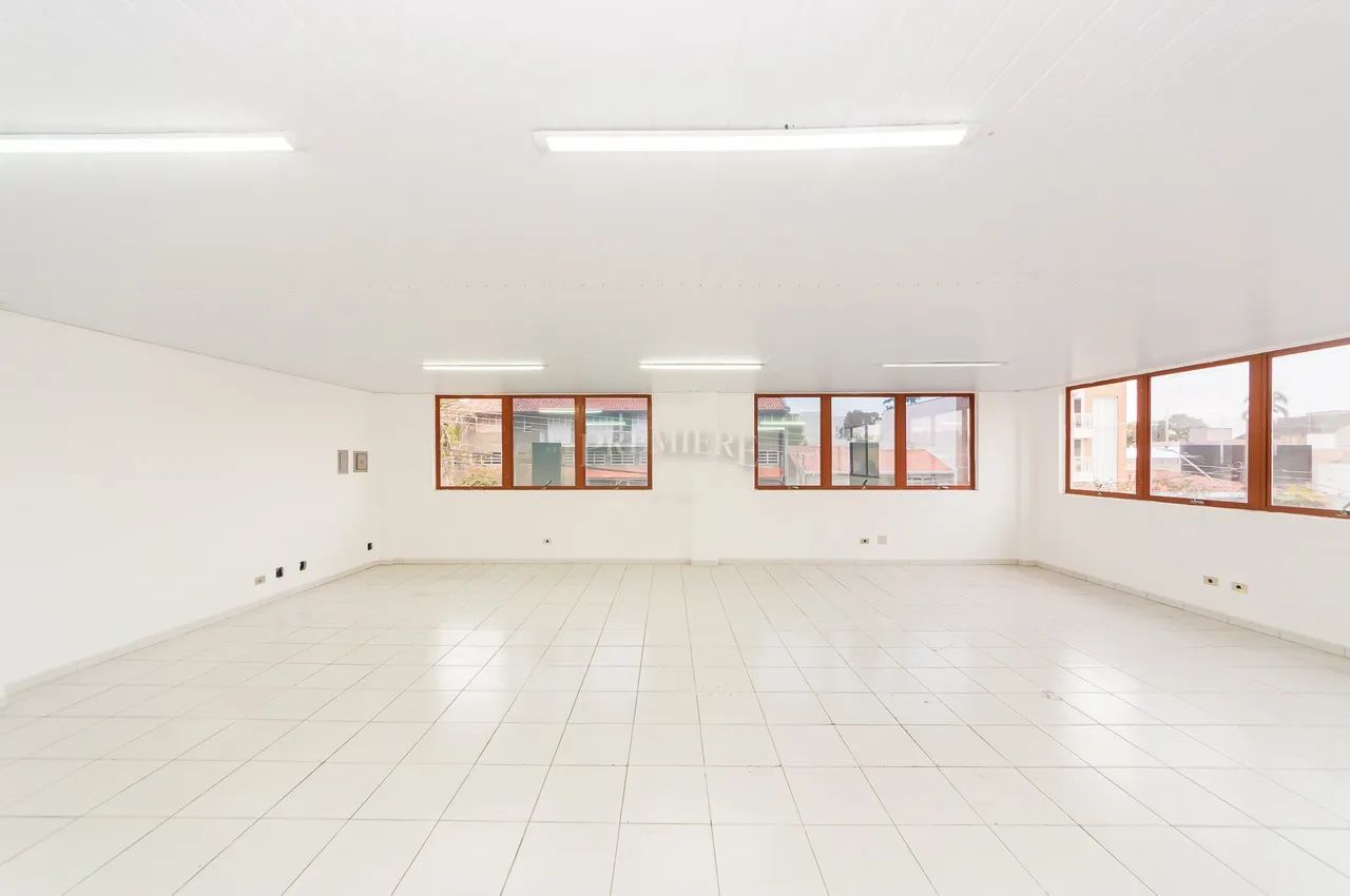 Sala Comercial 90m² no bairro Santa Quitéria