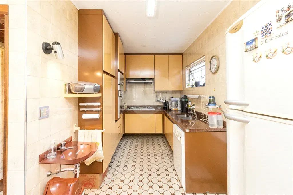 Casa térrea à venda no Alto da Lapa  Ampla, versátil e perfeita para famílias grandes ou p - Foto 8