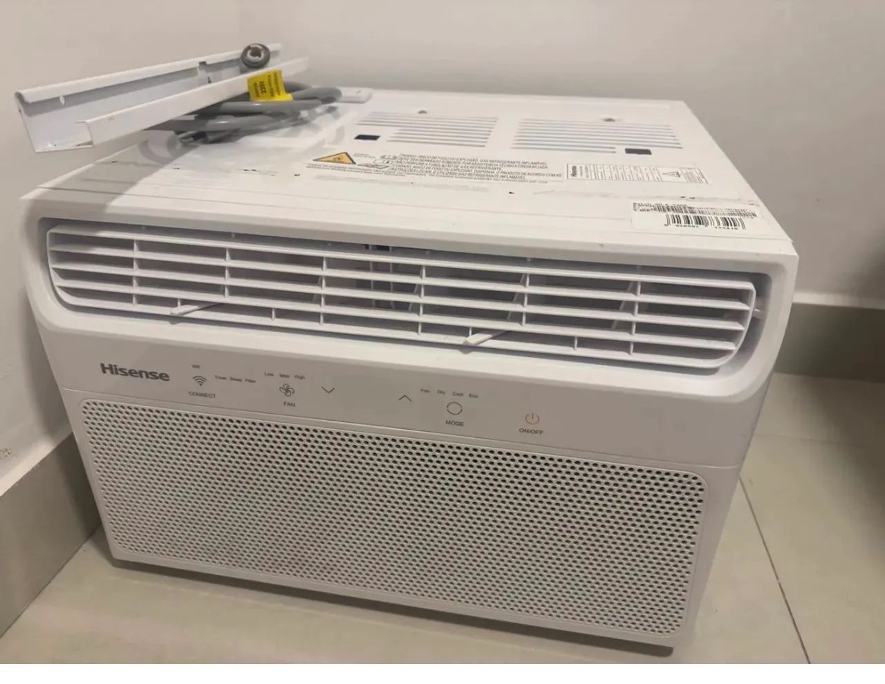 Ar condicionado de janela Hisense 8.500  btus semi-novo
