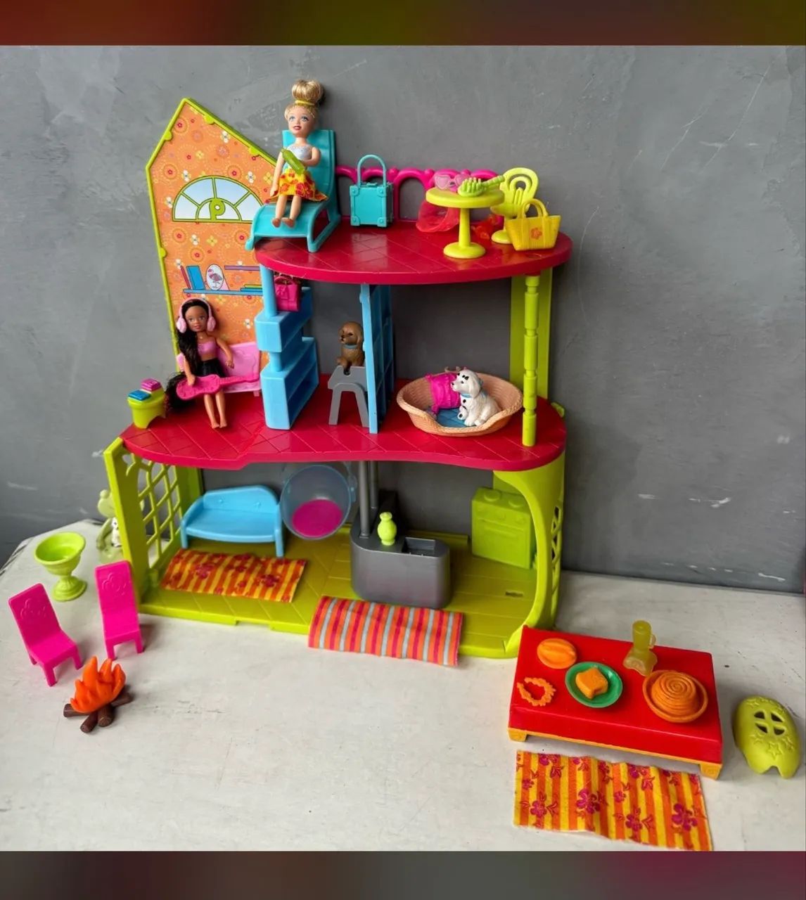 casinha da polly com vários acessórios  - Foto 4