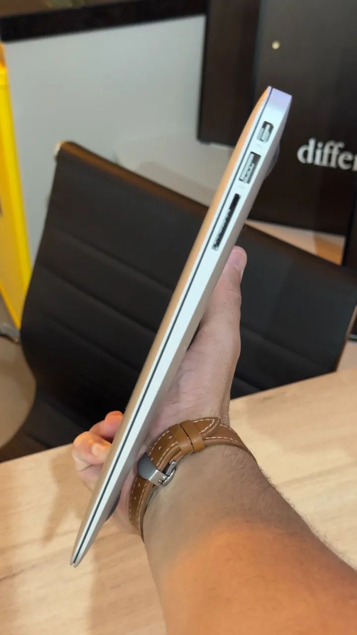 MacBook Air 2017 | 8GB Ram | Intel Core i5 | 128GB SSD - Loja física! Com 90 dias garantia - Foto 4
