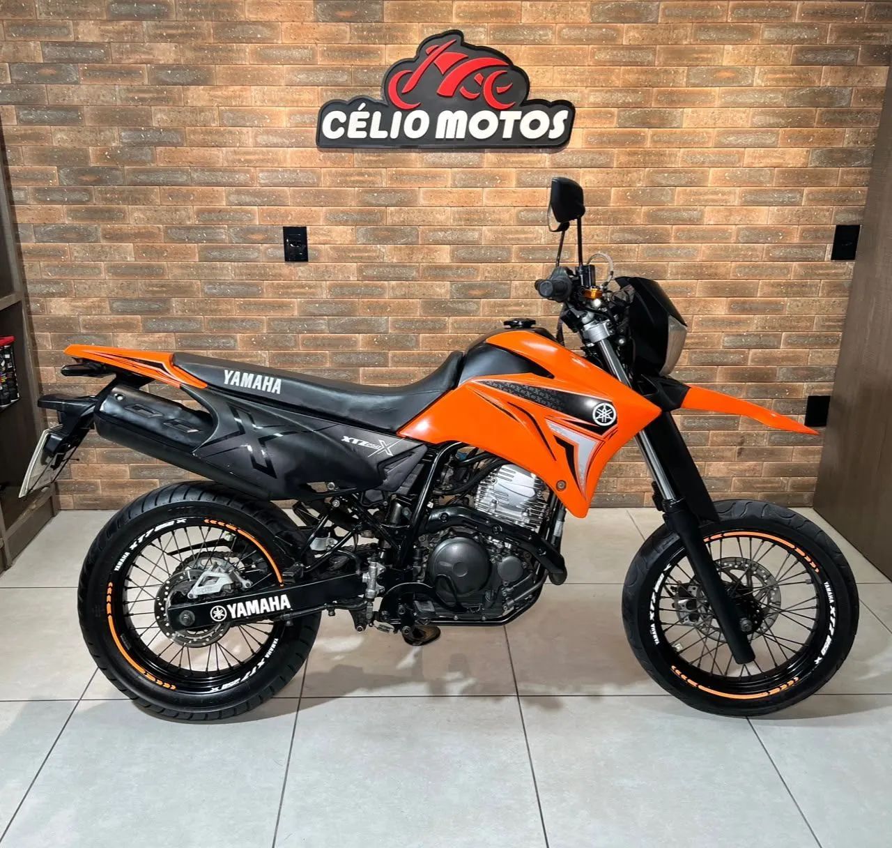 XTZ 250 LANDER LARANJA 2010/2010