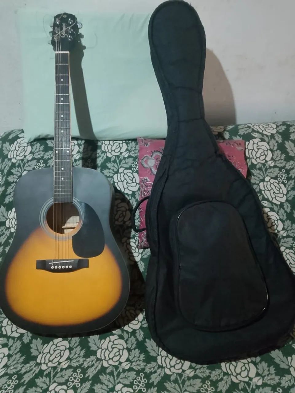 Violão novo