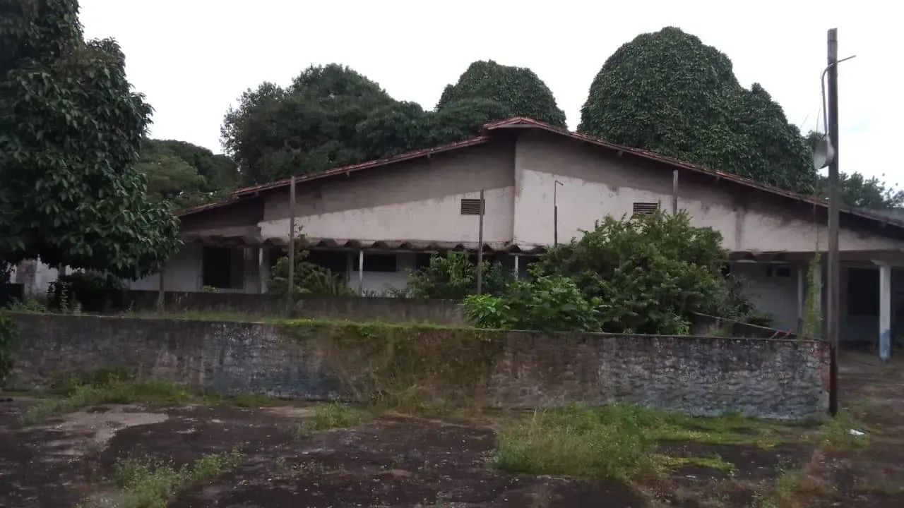 Vendo terreno de 2.300 m² com algumas edificações em Levilândia - Ananindeua - PA - Foto 4